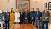 Recepción en el Ayuntamiento a los pregoneros de Semana Santa 2026. / Ayuntamiento de Jaén.