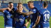 Hugo Díaz, Fermín López, Abeledo y Campabadal celebran un gol ante el Badajoz. / Antonio del Arco.