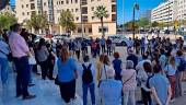 Minuto de silencio de periodistas de los diferentes medios de Huelva por la muerte de la reportera gráfica Alicia Rodríguez. Archivo.
