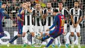 jugada. Leo Messi lanza una falta en un partido anterior ante la Juventus de Turín.