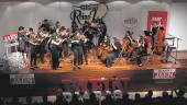 POR LA CULTURA. La Joven Orquesta de Cuerda Allegro de Bailén subió a las tablas del auditorio municipal de El Pósito para ofrecer al público una magistral interpretación de dos piezas.