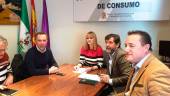 REUNIÓN. Lucas Ruiz, Francisco Gutiérrez, María Cantos, Bruno García y Luis Salido, en la firma del convenio.