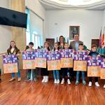 Acto de presentación del calendario escolar por la igualdad. / Ayuntamiento de Baeza.