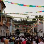 San Isidro procesiona por las calles de Campillo del Río.