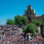 Procesión de la Virgen de la Cabeza durante la romería. / Europa Press.