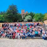 Foto de familia del Encuentro de Familias celebrado en la Fortaleza de La Mota. / Aprompsi.