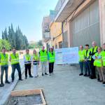 Manuel Fernández y José Ruiz, con otras autoridades y equipo técnico, en la visita a las obras. 