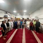 Parte de la comunidad pakistaní tras el culto en honor de Munir Muhammad. / Jason Moyano / Diario JAÉN. 