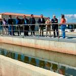 Soledad Aranda y Jesús Estrella asisten, junto al alcalde Antonio Javier López, a la inauguración de la EDAR de Santisteban del Puerto. / Junta de Andalucía.