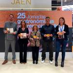 Autoridades y participantes de estas jornadas gastronómicas, que tendrán lugar del 30 de enero al 15 de marzo. / Diario JAÉN.