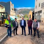 Visita a las obras en el tramo urbano de la JA-3302, en Fuensanta de Martos. / Diputación de Jaén.