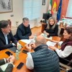 Reunión entre la delegada territorial de Salud, Elena González, el Colegio Oficial de Enfermería y Satse Jaén. / Junta de Andalucía.