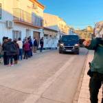 Salida del furgón mortuorio de la calle El Greco, este miércoles. / Agustín Muñoz / Diario JAÉN