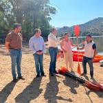 Visita a la playa del embalse de El Encinarejo, donde se ha izado la Bandera Azul.