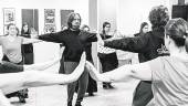 LECCIÓN. Antonio El Tabanco, durante una de sus clase en la escuela de flamenco que dirige en la capital.