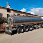 Camión cisterna habilitado en El Porrosillo. / Ayuntamiento de Arquillos.