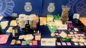 Droga y dinero incautado a la banda. / Policía Nacional vía Europa Press.