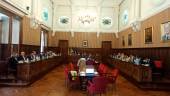 Vista general del salón de plenos de Diputación durante la sesión de esta mañana. / F. Gaitán / Diario JAÉN.