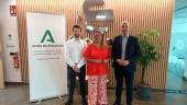 Pedro Fernández, Ángela Hidalgo y Federico Díaz, en la sede de Clece Jaén. / F. Gaitán / Diario JAÉN.