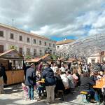 Asistentes a la segunda jornada de la presente edición de la Feria de la Carne de Monte.