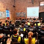 Jornada formativa sobre unidades caninas en la policía local. 