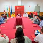 Reunión entre representantes de la Junta de Andalucía y la Cámara de Comercio de Andújar. / Junta de Andalucía.