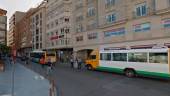 Vista de un autobús en la plaza de la Libertad. / Captura Google Maps.