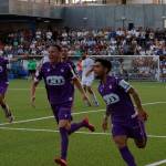 Óscar Lozano y Migue García celebran el gol del motrileño. / Jason Moyano / Diario JAÉN. 