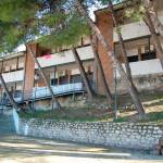 Imagen de archivo del exterior del albergue de temporeros de Martos. / Ayuntamiento de Martos.