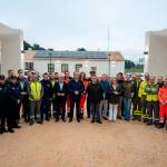Antonio Sanz posa con técnicos y autoridades en la inauguración del Cecop de Andújar. / Junta de Andalucía.