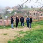El subdelegado del Gobierno, Manuel Fernández, junto al alcalde de Cazorla, Jose Luis olivares, durante su visita a las obras. / Subdelegación del Gobierno.