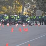 Parte de la exhibición de agentes de la Guardia Civil de Tráfico en Baeza. / F. Gaitán / Diario JAÉN.