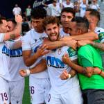 Celebración del gol de Mauro frente al Torre del Mar. / Juande Ortiz.