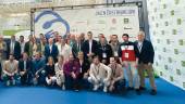 Foto de familia durante el acto de inauguración de la sexta edición de Jaén Distribución con los partners y gerentes de las empresas expuestas en Ifeja. / Judit Laguna / Diario JAÉN. 