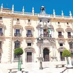 Exterior del Tribunal Superior de Justicia de Andalucía, en su sede de Granada.