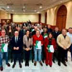 Entrega a las entidades locales de la provincia de las resoluciones de ayudas del programa “Activa-T Joven”. / Junta de Andalucía.