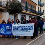 Manifestación por el tren convencional de Castilla-La Mancha y contra el baipás de Montoro en Alcázar de San Juan. / F. Miranda.