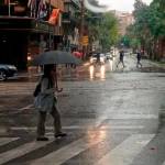 Lluvias en el centro de la ciudad. Archivo.