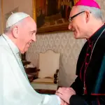 El Papa Francisco junto a Sebastián Chico durante una visita oficial al Vaticano. Archivo. 