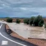 Imagen de archivo de la JA-3404 durante el tren de borrascas de meses atrás. / Ayuntamiento de Arjona.