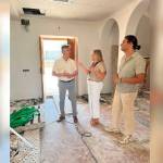 Visita a las obras de reforma en el Ayuntamiento de Santiago de Calatrava. / Diputación de Jaén. 