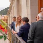 Pedro Fernández, Sara Aagesen y Francisco Reyes en el balcón del Palacio Provincial el pasado abril. 
