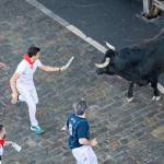 El torero de Beas de Segura José Carlos Venegas, frente a “Caminante” en el tramo de Telefónica.