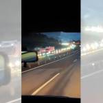 Captura del vídeo que muestra las retenciones de tráfico en la A-4.