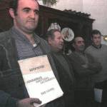 Los cofrades esgrimen los estatutos de la hermandad para impedir la entrada de las mujeres.