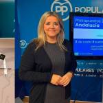 Jesús Estrella, delegado del Gobierno de Andalucía en Jaén, y Elena González, delegada territorial de Salud y Consumo. / Europa Press.