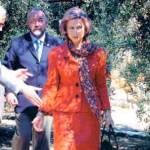 La Reina Sofía, durante la visita a la exposición de “Tierras del Olivo”. / Archivo fotográfico del Diario JAÉN.