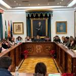 Celebración del pleno ordinario en el que se aprueba el presupuesto para 2026. / Ayuntamiento de Alcalá la Real.