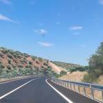 La carretera A-306 a su paso por Torredonjimeno.