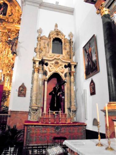 <i>Retablo (interior en capilla lateral derecha).</i>